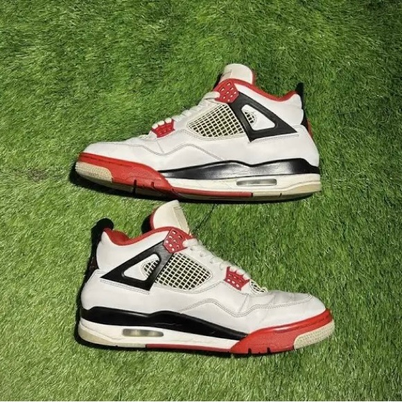 Jordan 4 Fire Red Size 9.5 - Picture 1 of 6